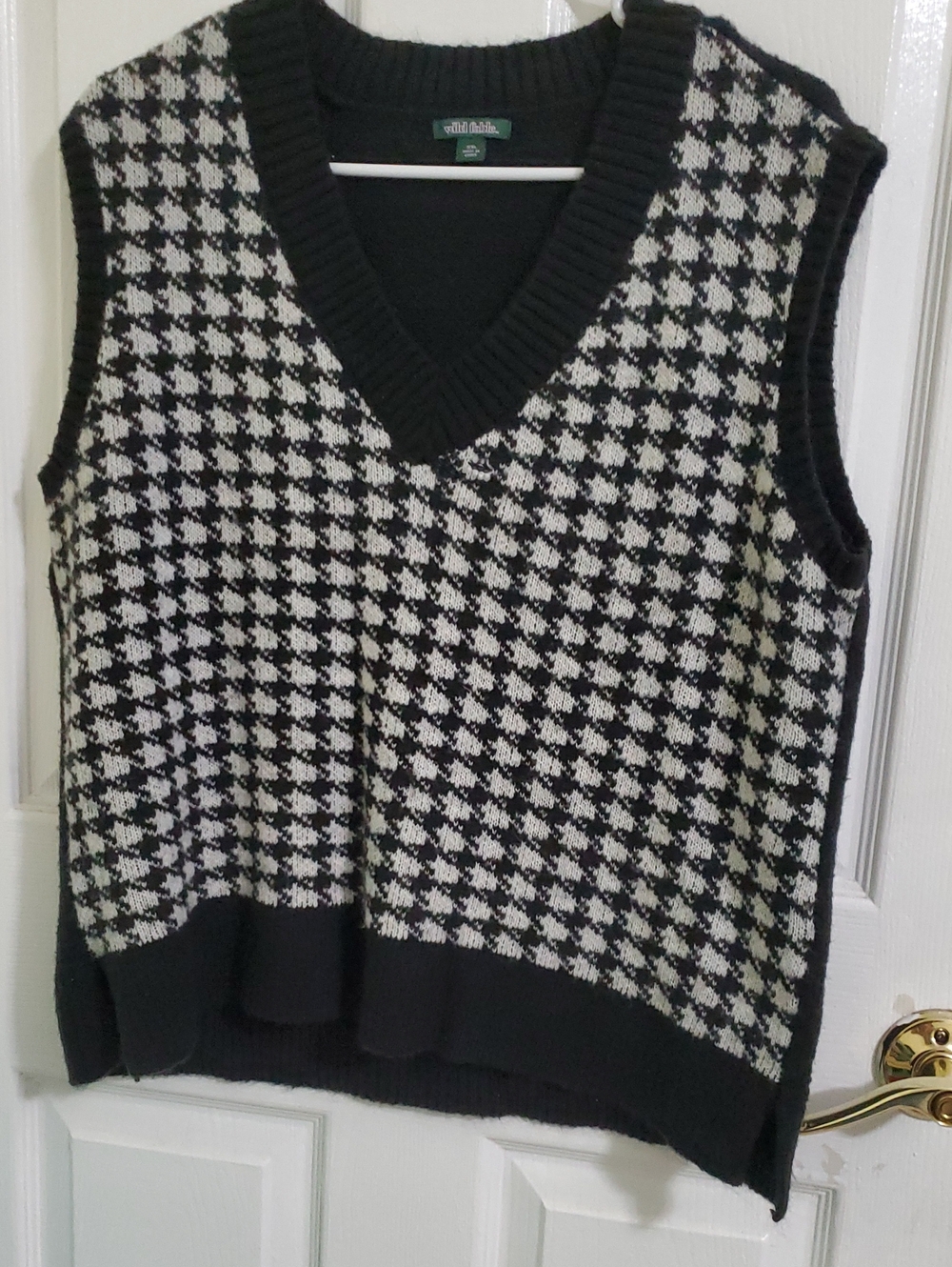 Wild Fable Black & White V-neck Houndstooth Grunge Knit Sweater Vest XXL
